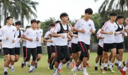 篮球球记者爆料新闻最新,篮球巨星转会内幕，新赛季阵容大揭秘！